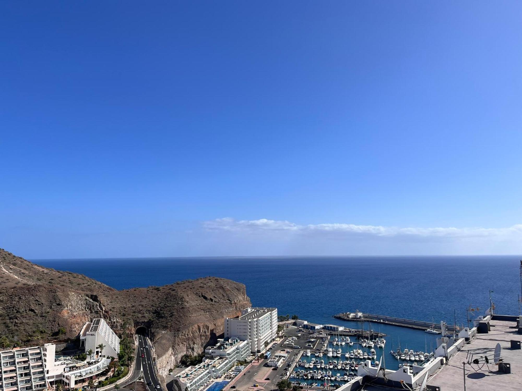 Corona Amarilla Ocean View By Alquiler De Sueno *